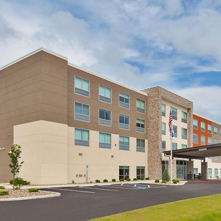 Holiday Inn Express & Suites - Milan - Sandusky Area By Ihg Esterno foto