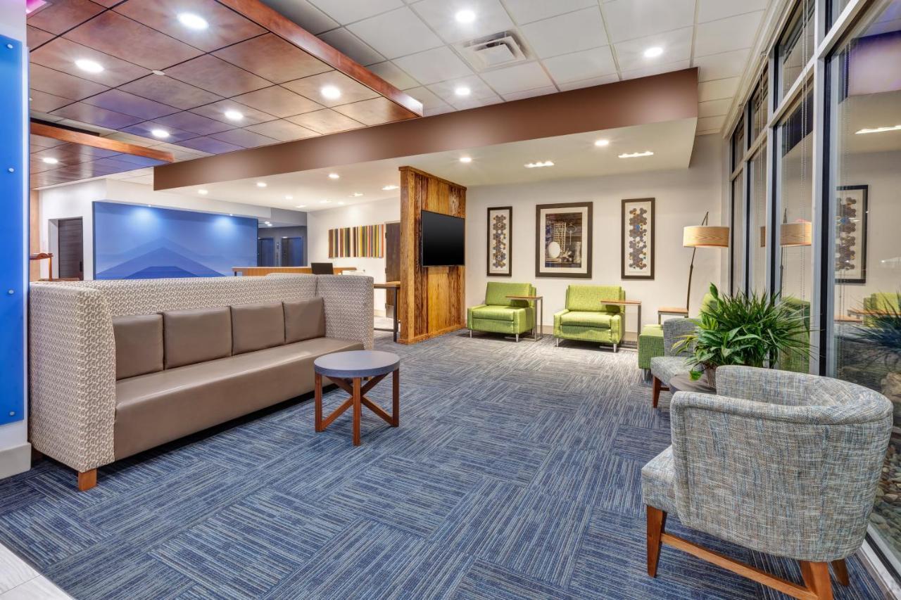 Holiday Inn Express & Suites - Milan - Sandusky Area By Ihg Esterno foto