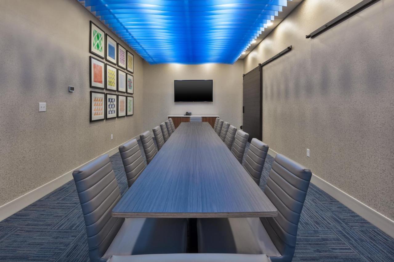 Holiday Inn Express & Suites - Milan - Sandusky Area By Ihg Esterno foto