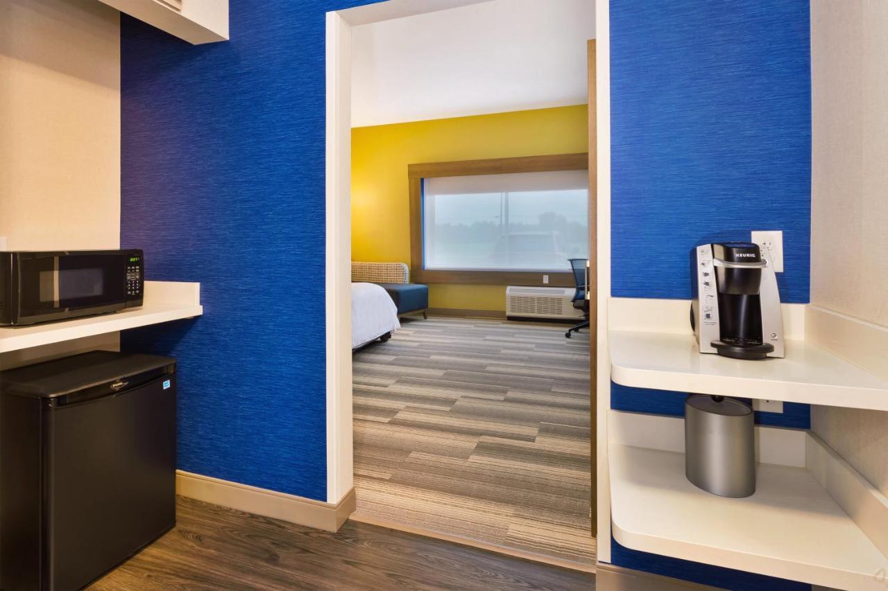 Holiday Inn Express & Suites - Milan - Sandusky Area By Ihg Esterno foto