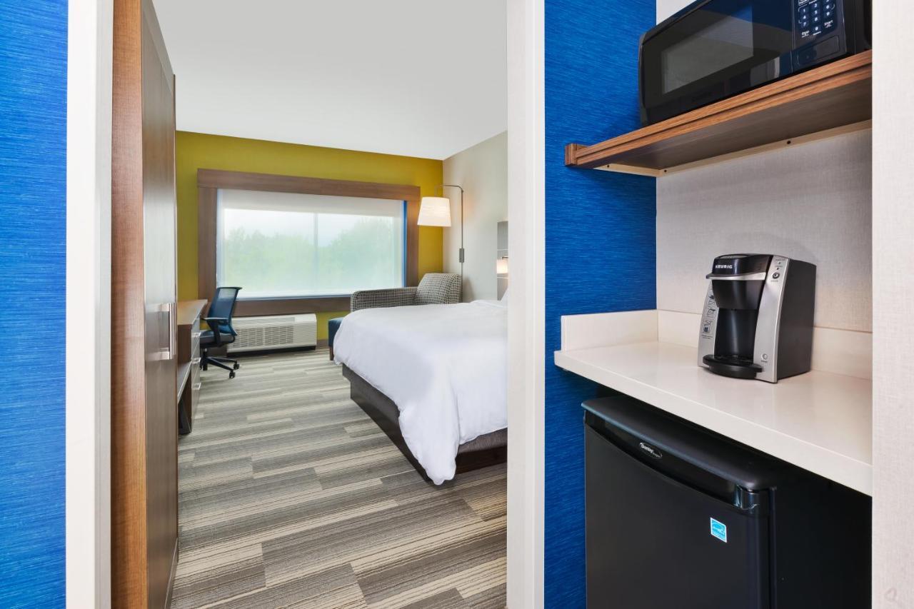 Holiday Inn Express & Suites - Milan - Sandusky Area By Ihg Esterno foto